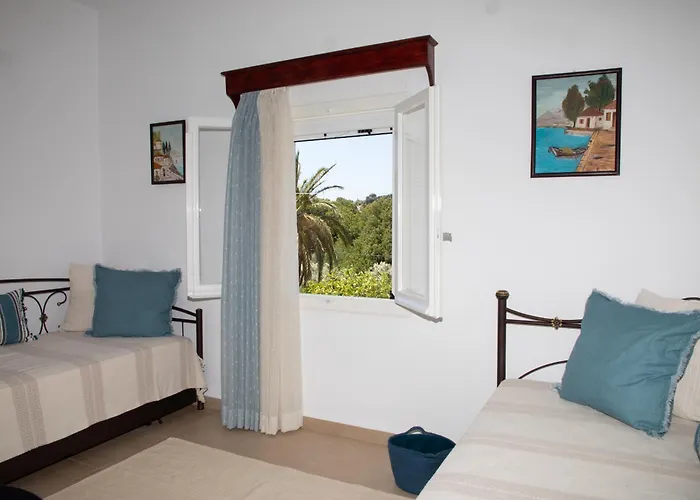 펜션 Artianna, In Alinda, Leros 알린다