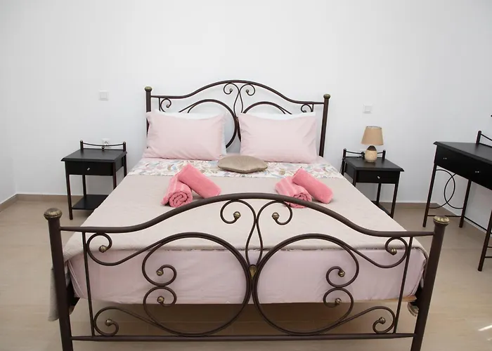 Artianna, In Alinda, Leros *