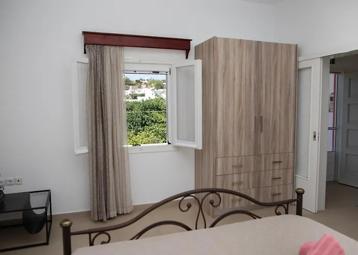 Artianna, In Alinda, Leros