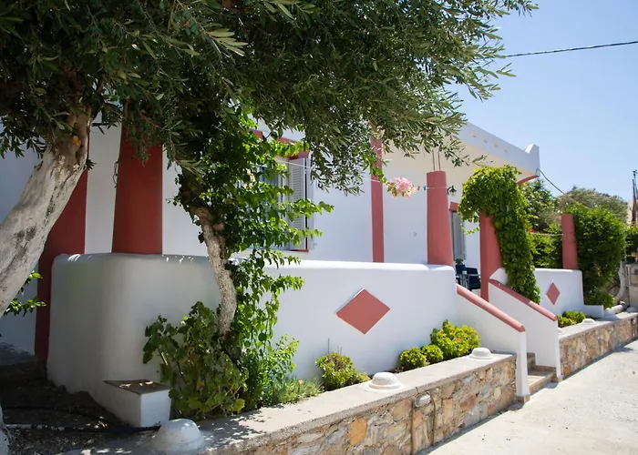 Artianna, In Alinda, Leros 펜션